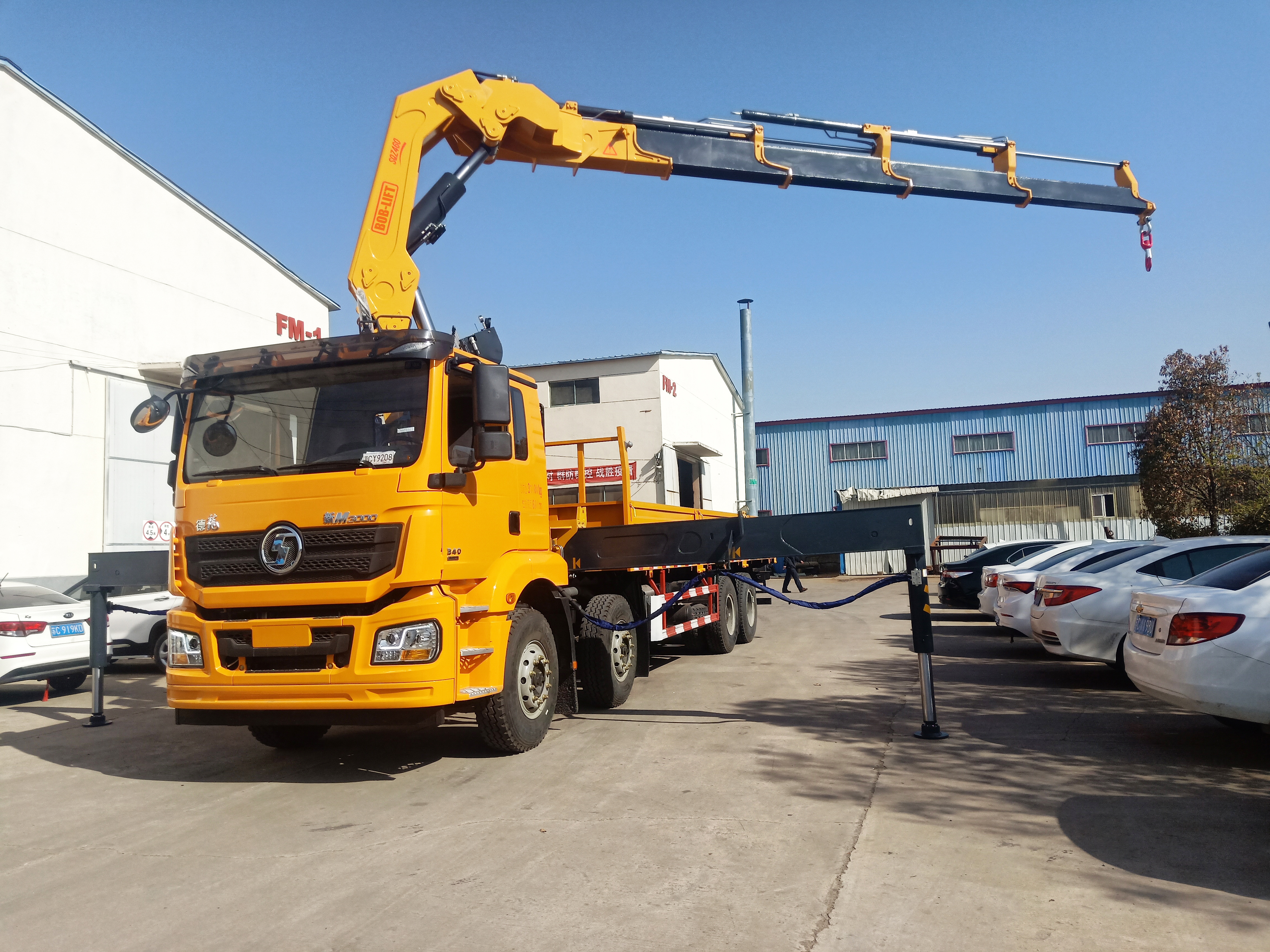 20 Ton Folding Arm Truck Mounted Crane For Sale