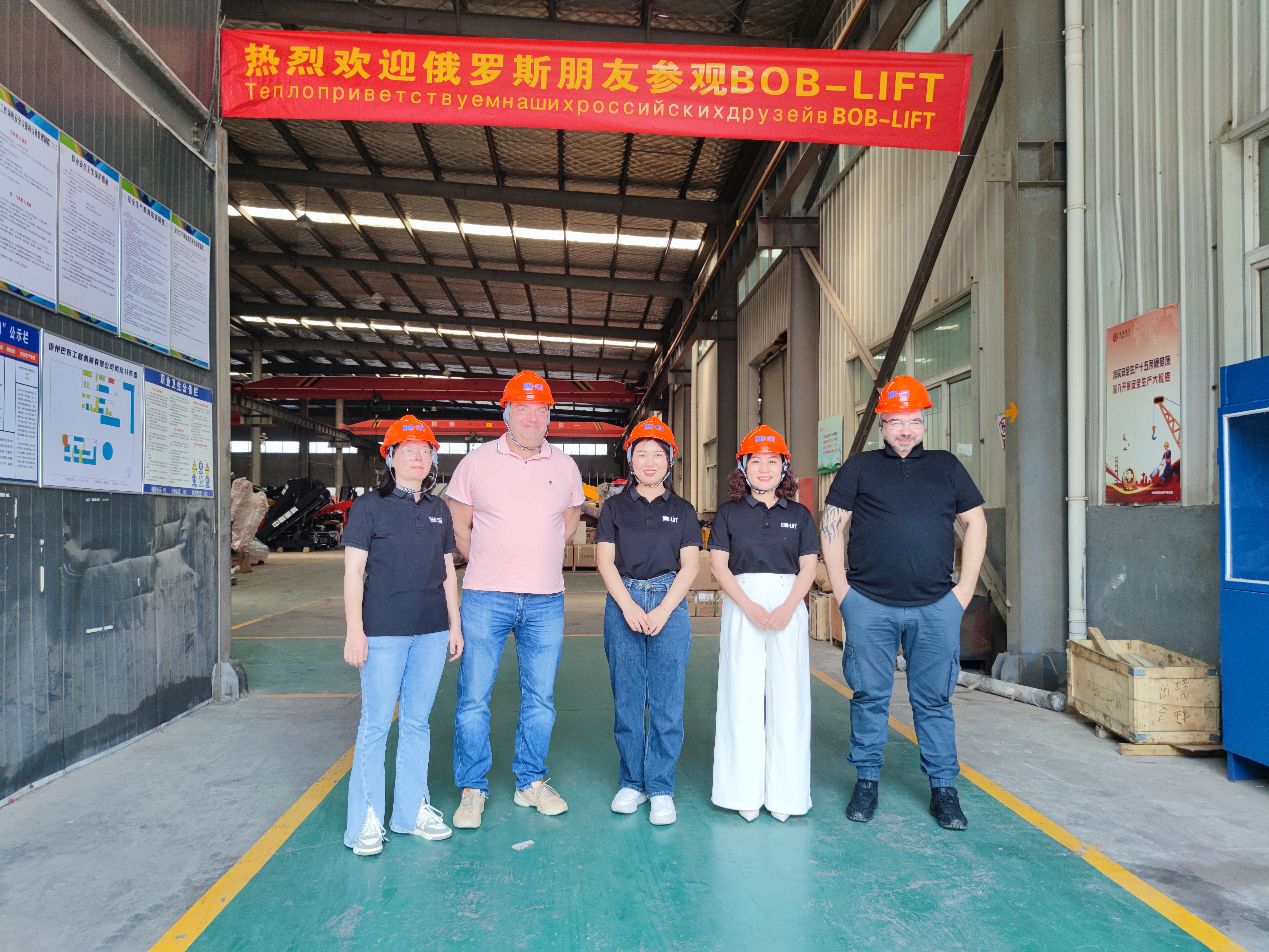 Exciting News! BOB-LIFT Factory Welcomes Mr. Ivan, a Valued Customer from Russia